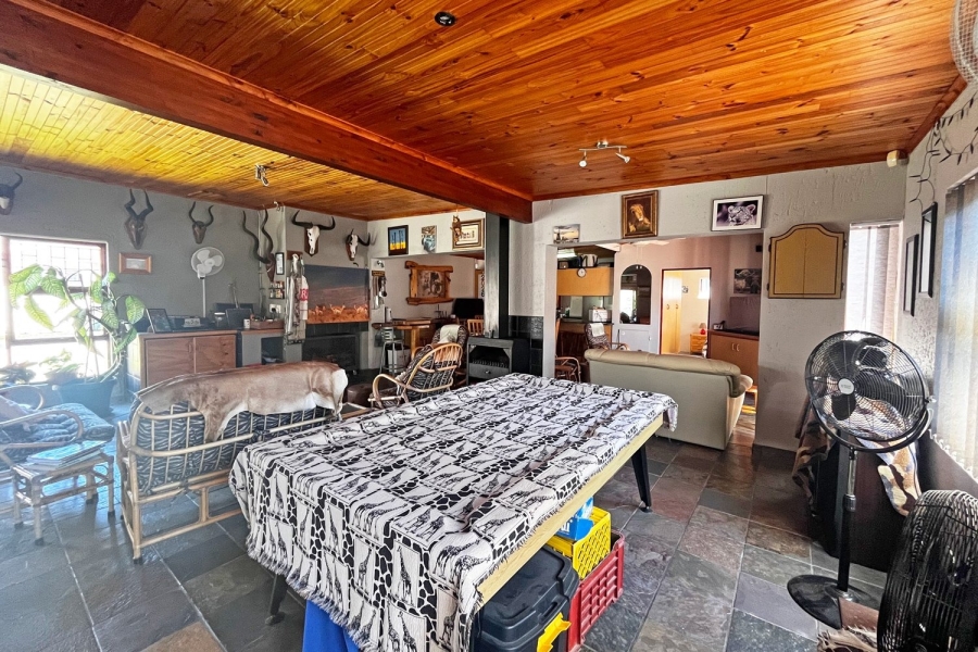 6 Bedroom Property for Sale in Hartenbos Central Western Cape